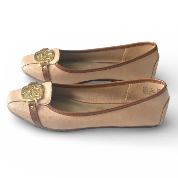 Christian Soriano for PL Tan Flat Womens Shoes with Gold Emblem Detail on Toes 7 - Picture 4 of 9